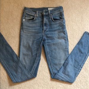 Rag& Bone skinny busted knee jeans